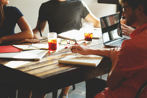 Die 8 besten Lernstrategien mit einer Lerngruppe lernen